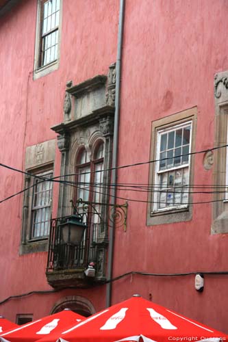 Rood Huis Viana do Castelo / Portugal 