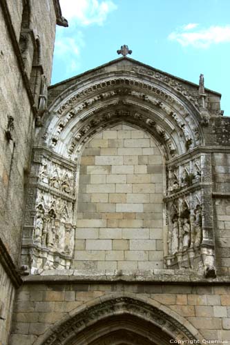 Onze-Lieve-Vrouw-van-de-Olijfboomkerk Vila Nova de Cerveira in Viana do Castelo / Portugal 