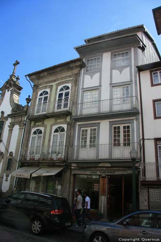 Casa Confiana Guimares / Portugal 