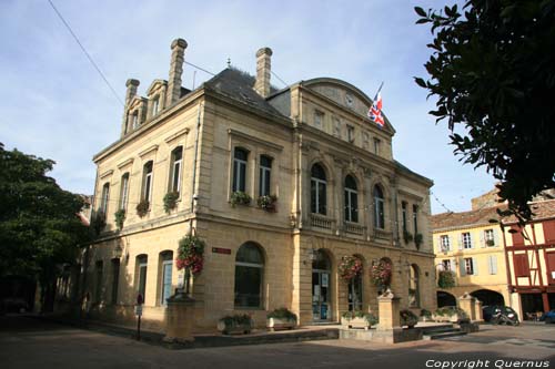 Town Hall Port Sainte Foy en Ponchapt / FRANCE 