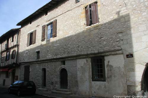 Maison Port Sainte Foy en Ponchapt / FRANCE 