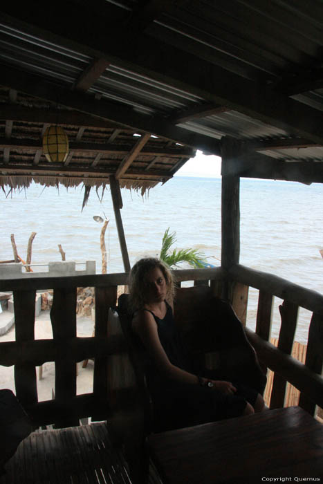 Restaurant avec Vue sur Ocan Gumaca / Philippines 