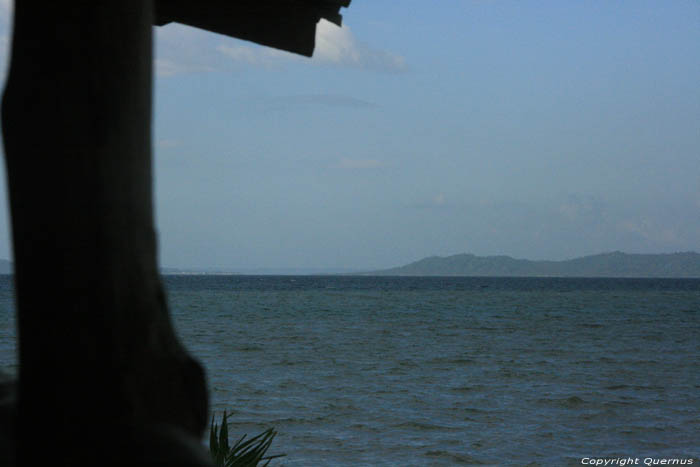 Restaurant met oceaanzicht Gumaca / Filippijnen 
