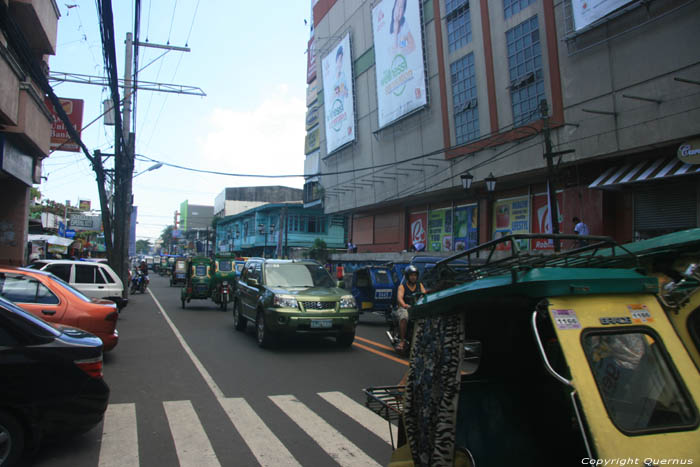 Straatzicht Naga City / Filippijnen 