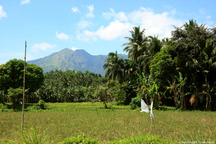 Mountagne Iriga (Aussi connu comme Mont Assog) Baao / Philippines 