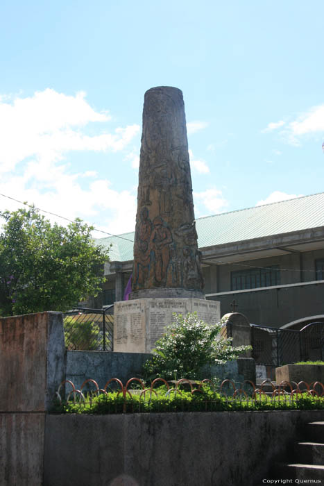 Monument de guerre Buhi / Philippines 