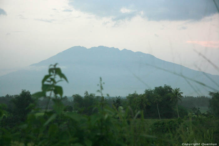 Vue sur montagne Nabua / Philippines 