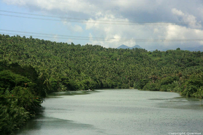 Kilbay Bridge Del Gallego / Philippines 