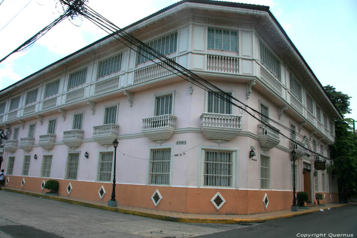 Building Manila Intramuros / Philippines 