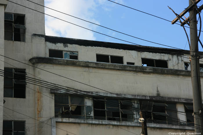 Building in bad shape Manila / Philippines 