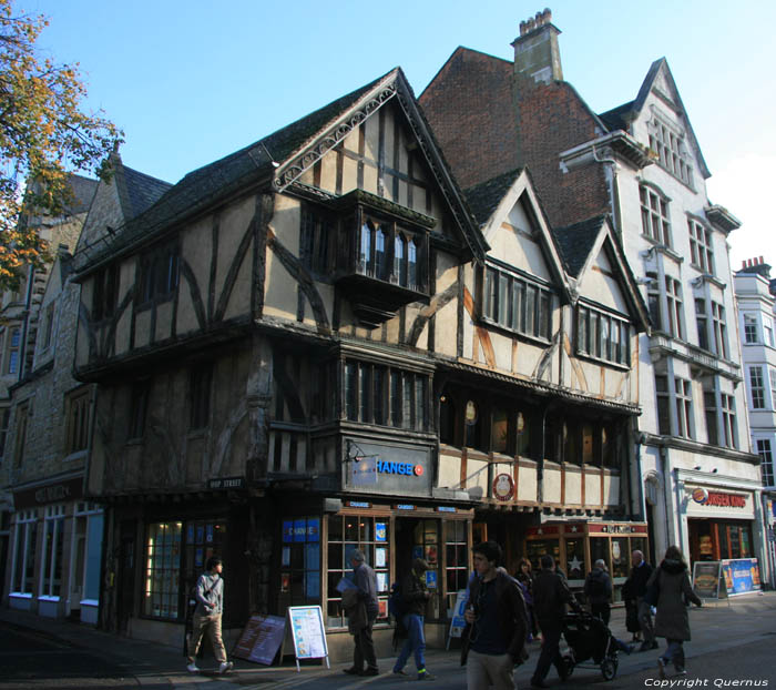 Maisons en pan de bois encoirbeillants Oxford / Angleterre 