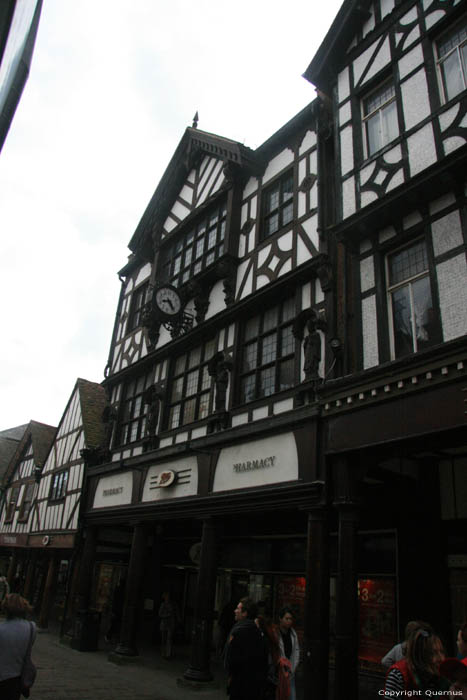 Building Winchester / United Kingdom 