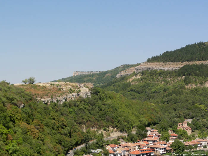 Uitzicht vanuit Tsarevets kasteel Veliko Turnovo / Bulgarije 