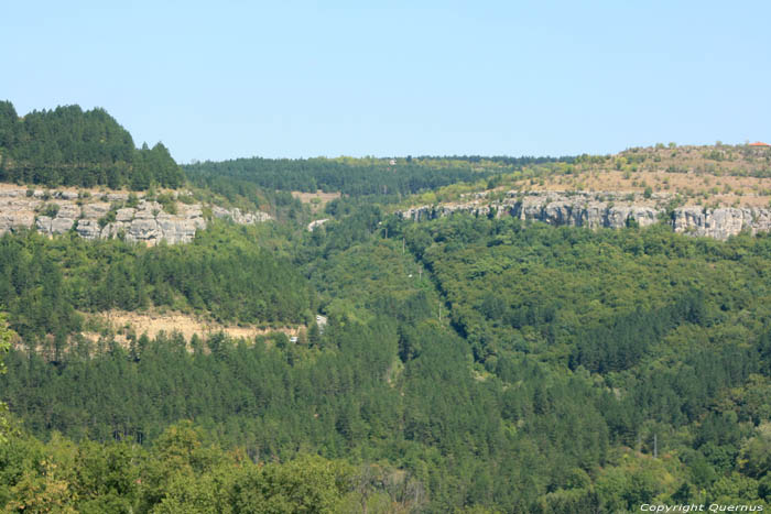 Uitzicht vanuit Tsarevets kasteel Veliko Turnovo / Bulgarije 