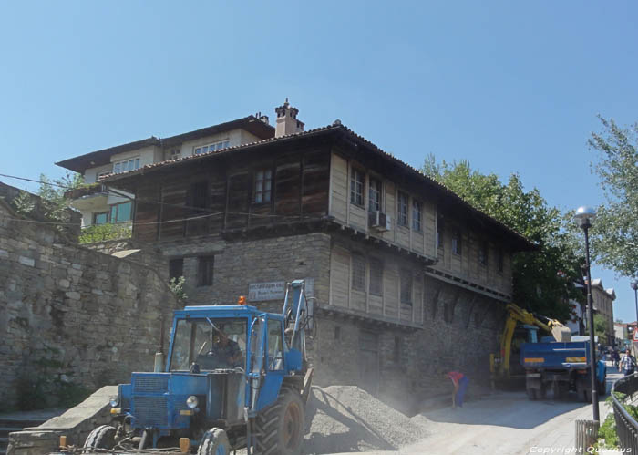 Oud huis met hout Veliko Turnovo / Bulgarije 