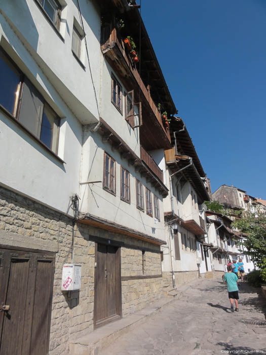 Uitkragend huis Veliko Turnovo / Bulgarije 