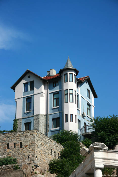 Maison en dessus du Thatre Romain Plovdiv / Bulgarie 