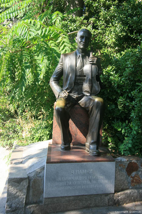 Statue B. Amet Plovdiv / Bulgaria 