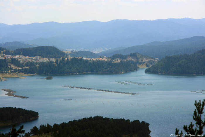 Vue sur Lac Dospat / Bulgarie 