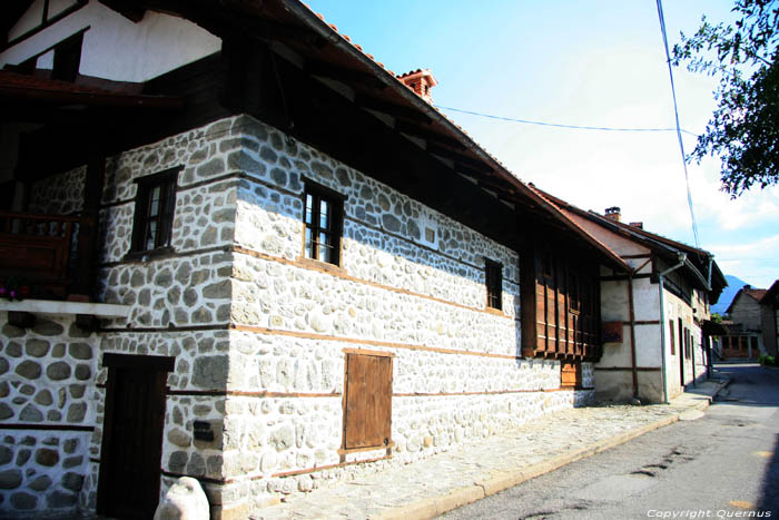 Huis met bijgebouwen Bansko / Bulgarije 