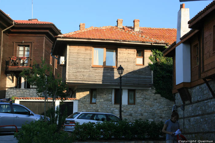Wedergeboortestijl huis met hout Nessebar / Bulgarije 