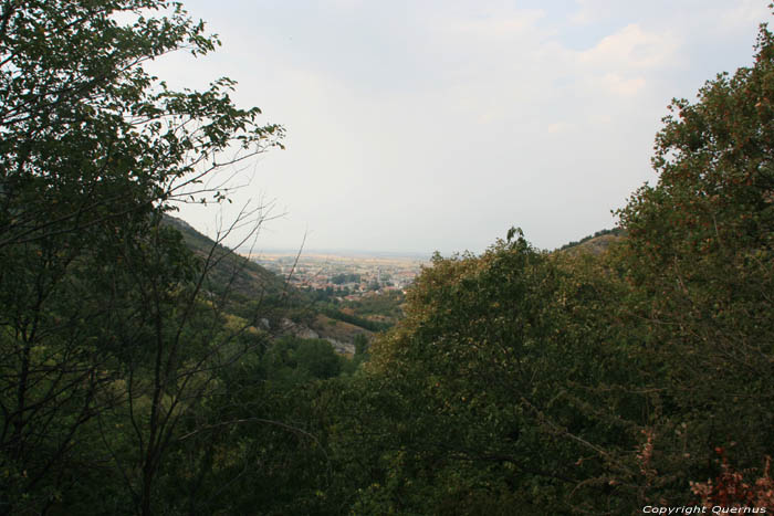 Zicht op stad Assenov Assen in ASSENOVGRAD / Bulgarije 