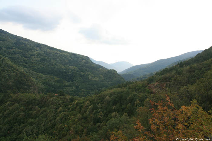Berglandschap Assen in ASSENOVGRAD / Bulgarije 