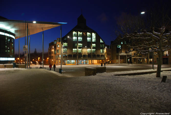 Town Square at 6 o'clock on a winter evening LOUVAIN-LA-NEUVE in OTTIGNIES-LOUVAIN-LA-NEUVE / BELGIUM 