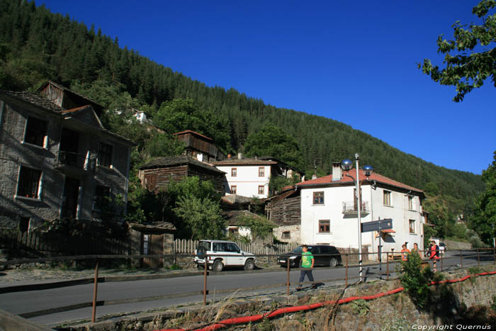 Vue de village Shiroka Luka / Bulgarie 