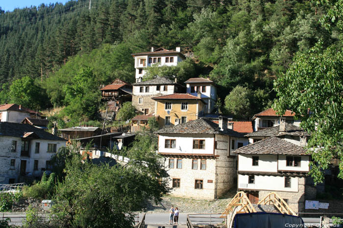 Vue de village Shiroka Luka / Bulgarie 