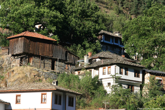 Vue de village Shiroka Luka / Bulgarie 
