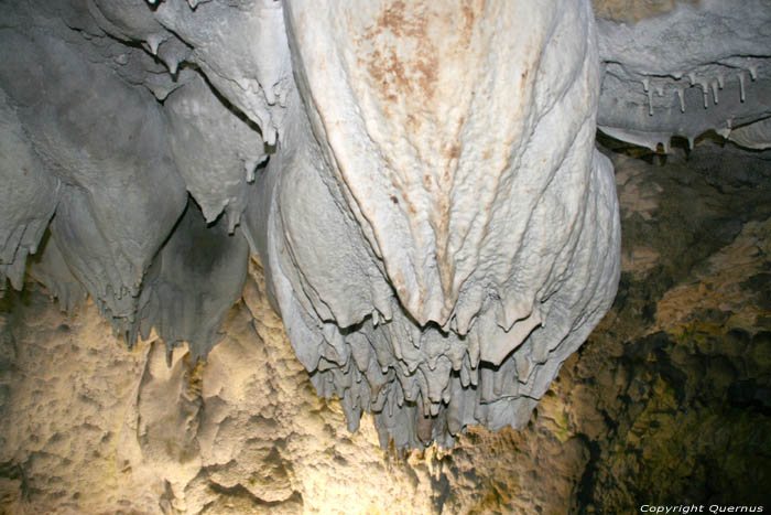 Snejanka (Snezhanka) cave Batak / Bulgaria 