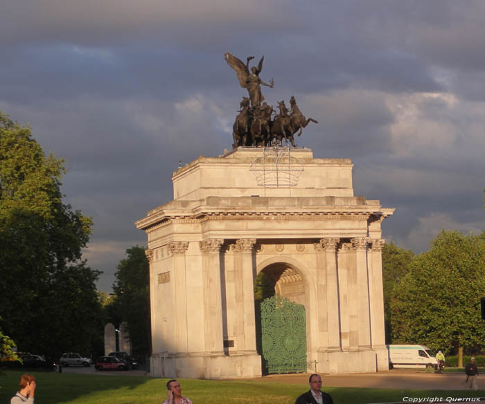 Arc de Triomphe de Wellington (ou de la Constitution) LONDRES / Angleterre 