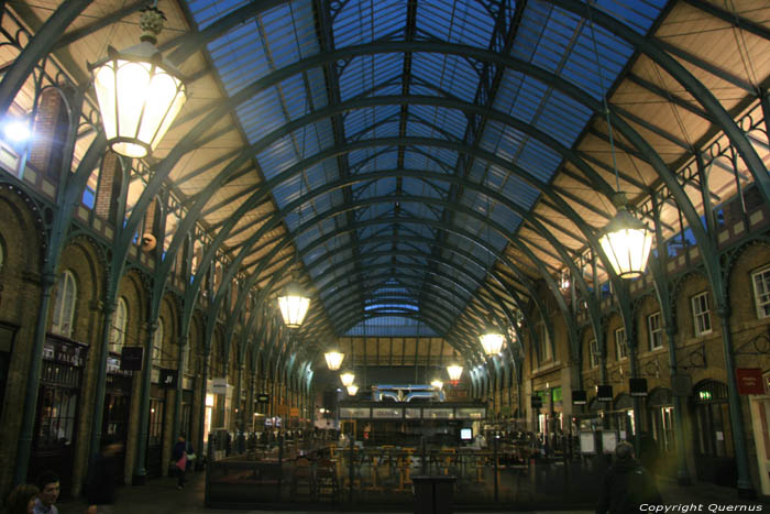 Piazza en Centrale Markt van Covent Garden LONDEN / Engeland 