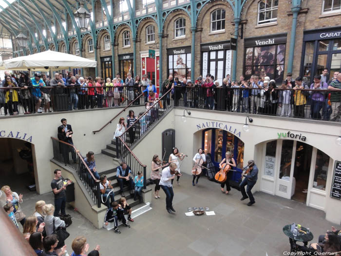 Piazza en Centrale Markt van Covent Garden LONDEN / Engeland 