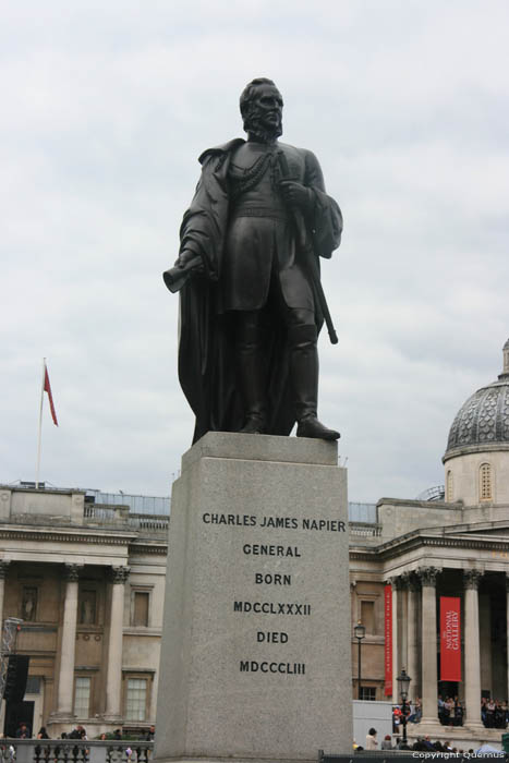 Generaal James Napier standbeeld LONDEN / Engeland 