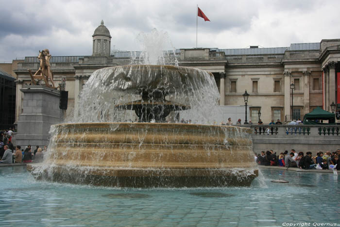Fountain LONDON / United Kingdom 