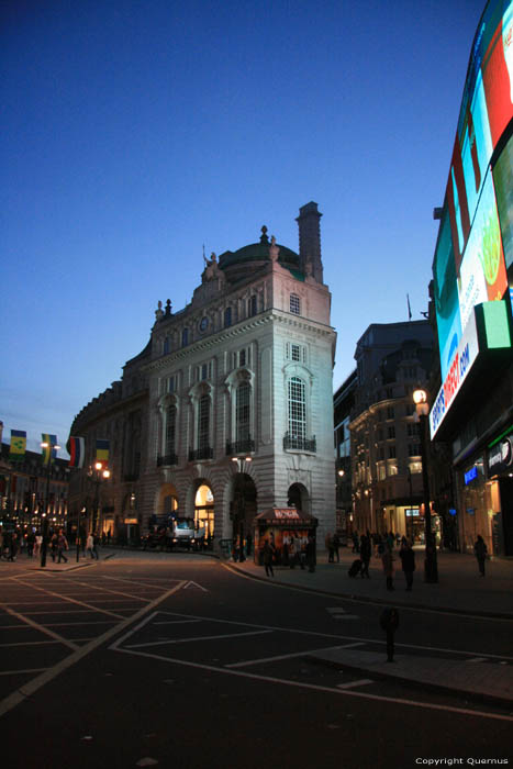 Alliance Life Office  / Piccadilly Circus LONDRES / Angleterre 