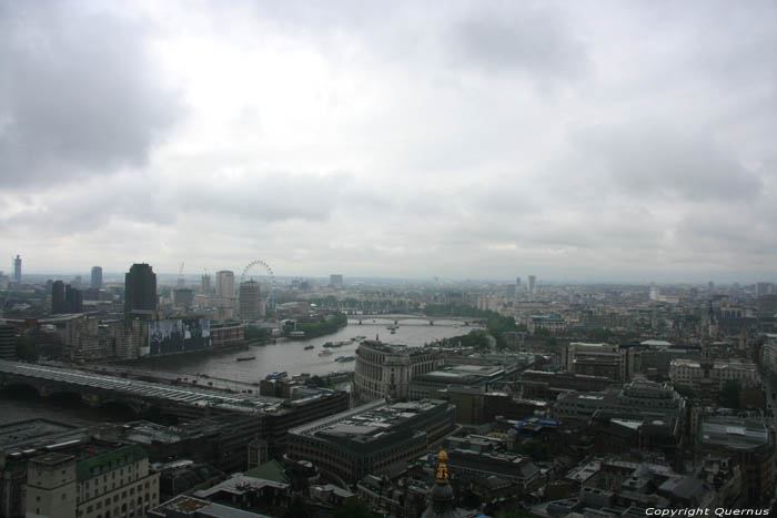 Uitzicht vanop Sint-Pauluskathedraal LONDEN / Engeland 
