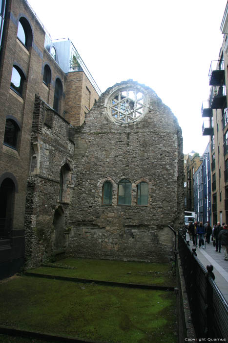 Winchester Palace Runs LONDON / United Kingdom 