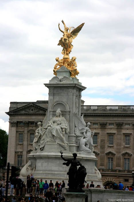 Victoria Memorial LONDON / United Kingdom 