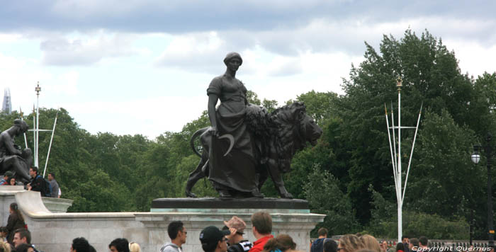 Victoria Memorial LONDON / United Kingdom 