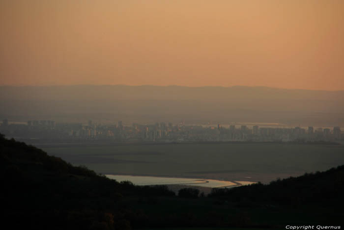 Uitzicht op Burgas, Baai van Burgas en Zwarte Zee Izvorishte / Bulgarije 