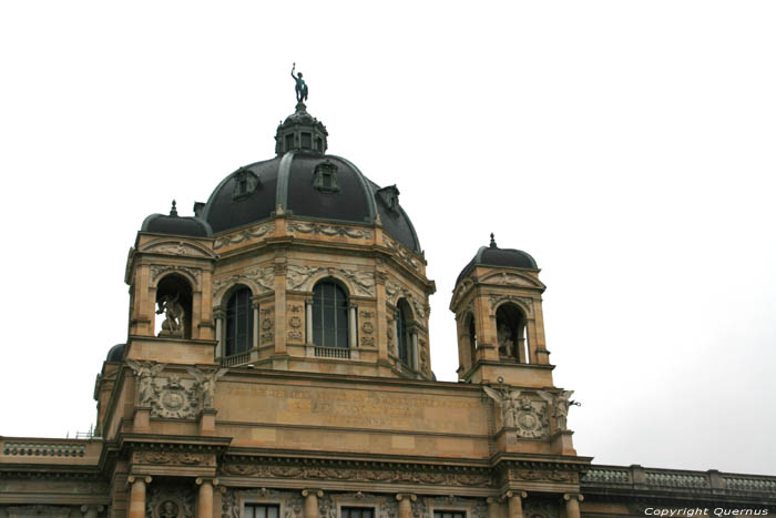 Volkstheater - Natuur Historisch Museum WENEN / Oostenrijk 