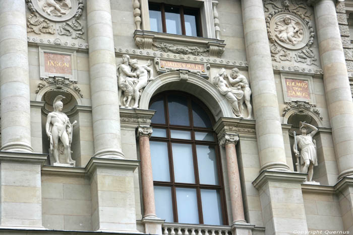 Volkstheater - Natuur Historisch Museum WENEN / Oostenrijk 