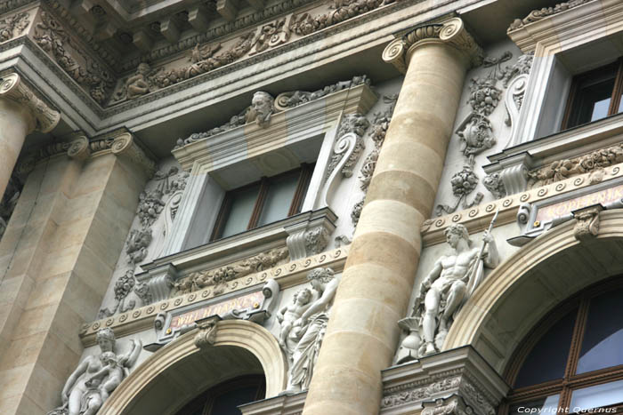 Peoples Theatre - Nature History Museum VIENNA / Austria 