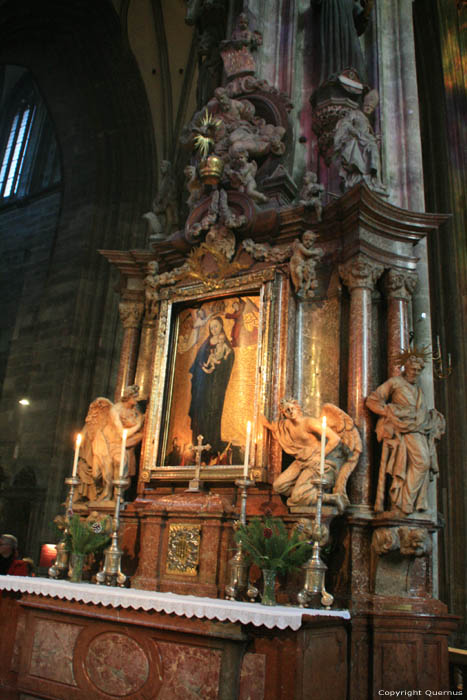 Stephan's Cathedral (Stephansdom) VIENNA / Austria 