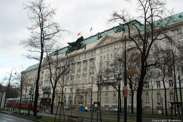 Large Building VIENNA / Austria 