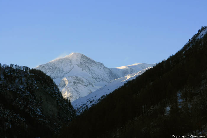 Pigne d'Arolla Arolla in Hrens / Switzerland 