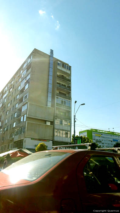 Renovation of old Communist buildings Bucarest / Romania 